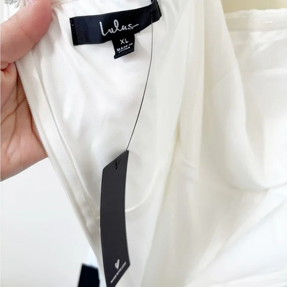 LULUS Luxe Behavior White Off-the-Shoulder Tie-Strap Cropped Jumpsuit Sz XL NWT - Picture 10 of 12